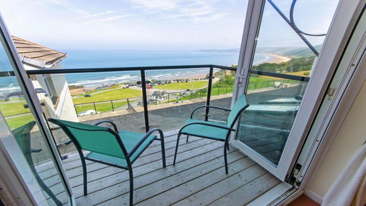 Clifton Court Apt 23 With Seaviews & Heated Pool Leilighet Croyde Eksteriør bilde