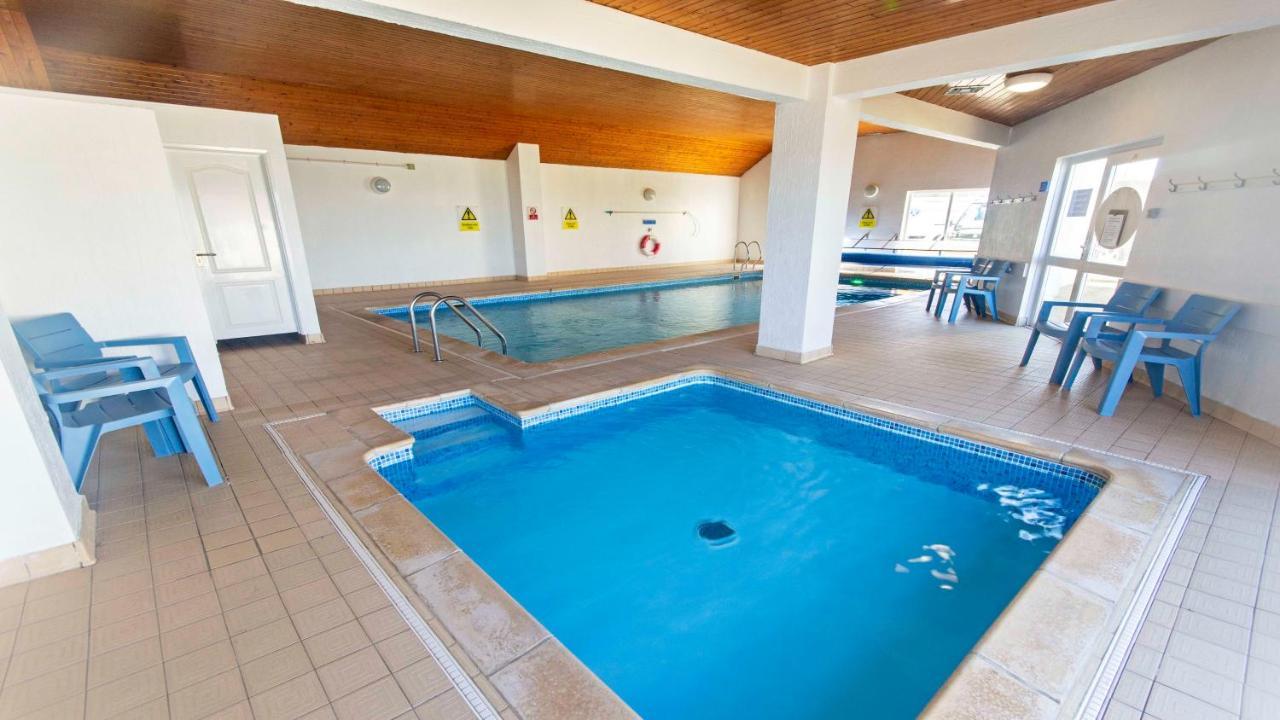 Clifton Court Apt 23 With Seaviews & Heated Pool Leilighet Croyde Eksteriør bilde